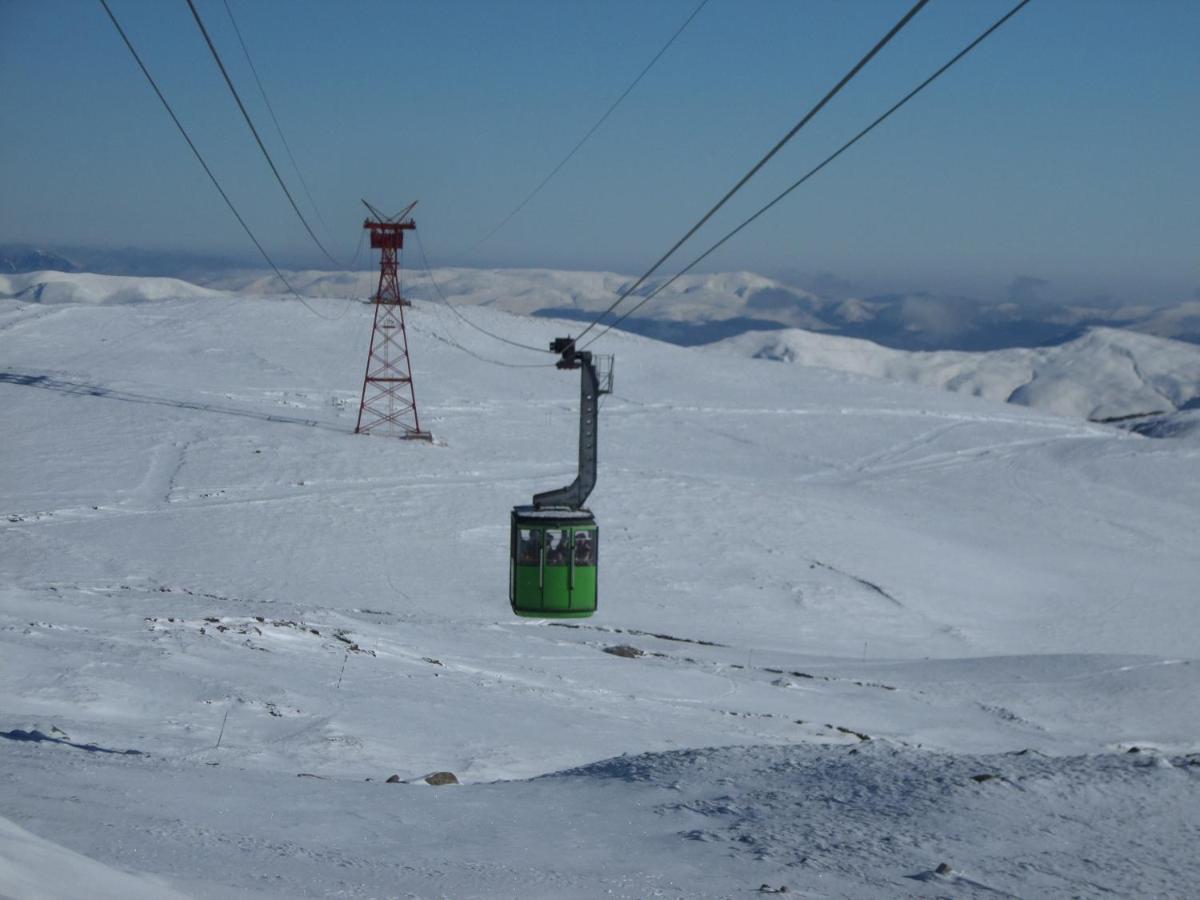 Kalinderu Skier'S Apartament Bellevue Buşteni Екстериор снимка