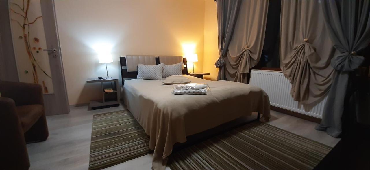 Kalinderu Skier'S Apartament Bellevue Buşteni Екстериор снимка