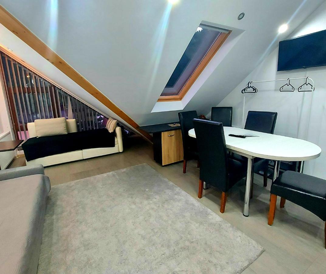 Kalinderu Skier'S Apartament Bellevue Buşteni Екстериор снимка
